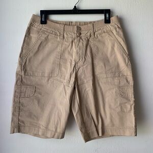 Lee Women’s Khaki Shorts Mid Rise Casual